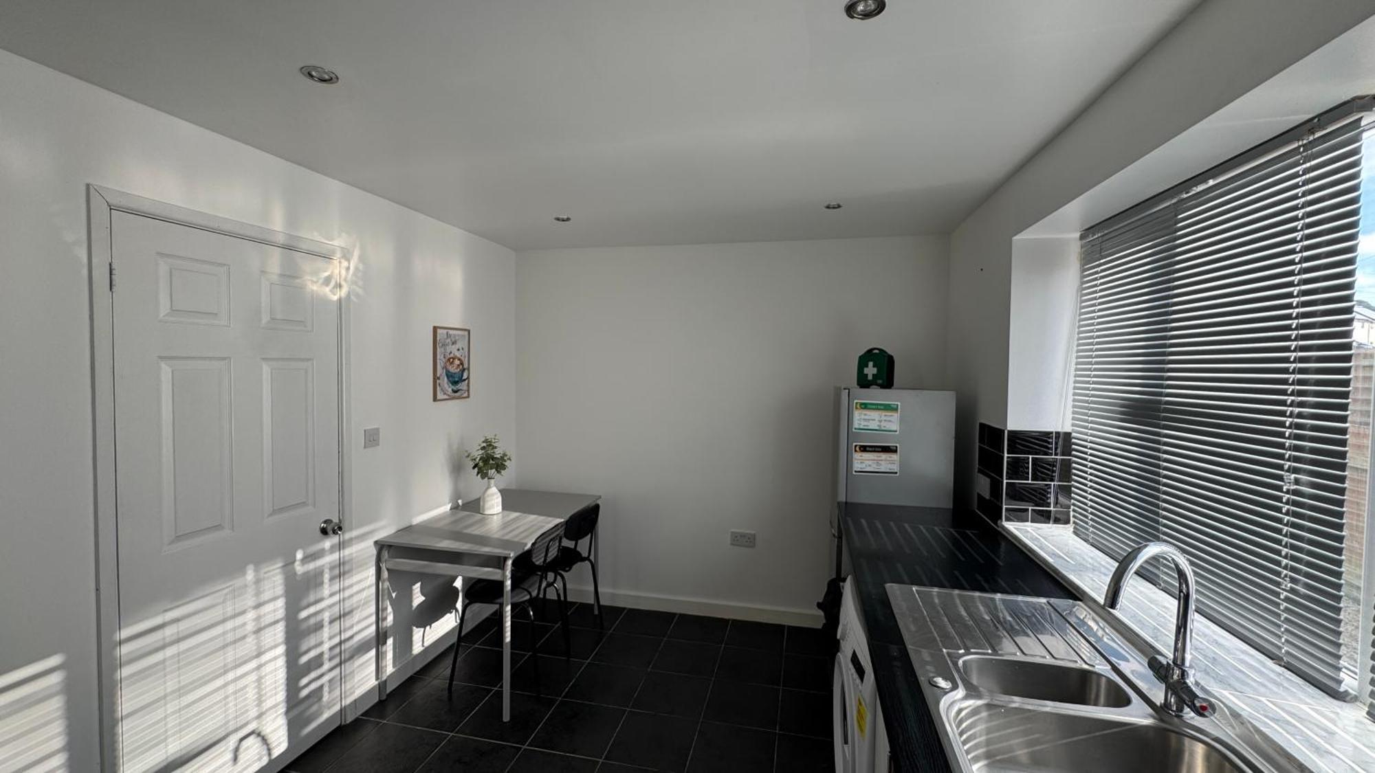 Hotel Little Luxe Shared House à Bristol Extérieur photo